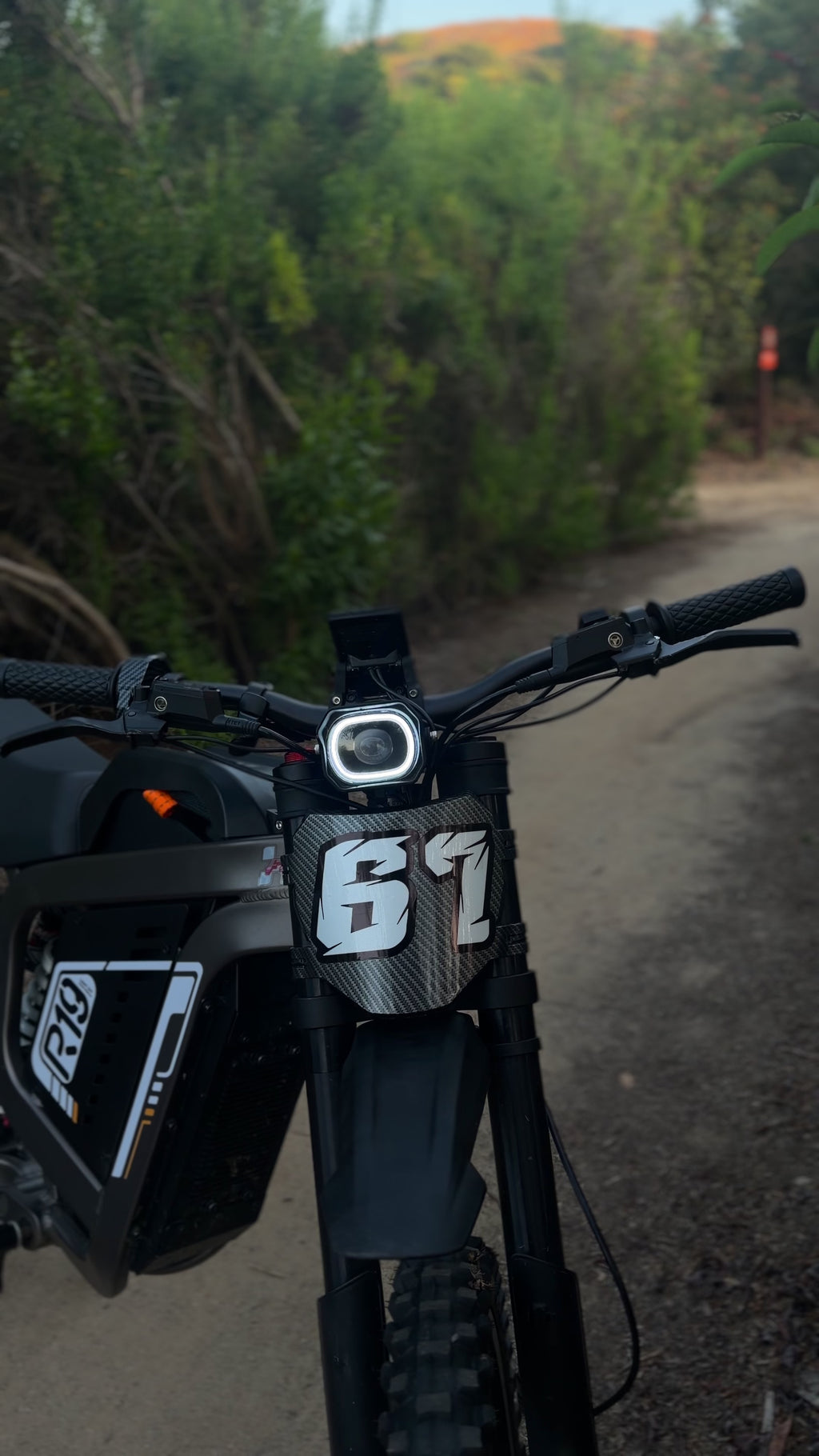 R19 Headlight Mount